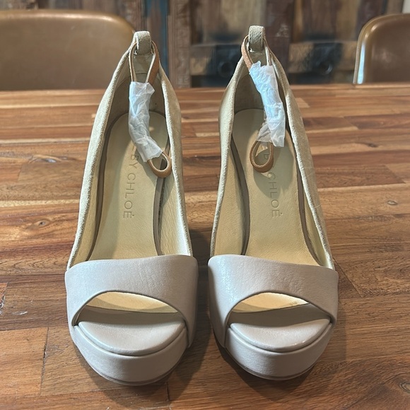 See By Chloe Elegant Tan Wedge Sandals 
Size 38 - Picture 4 of 9